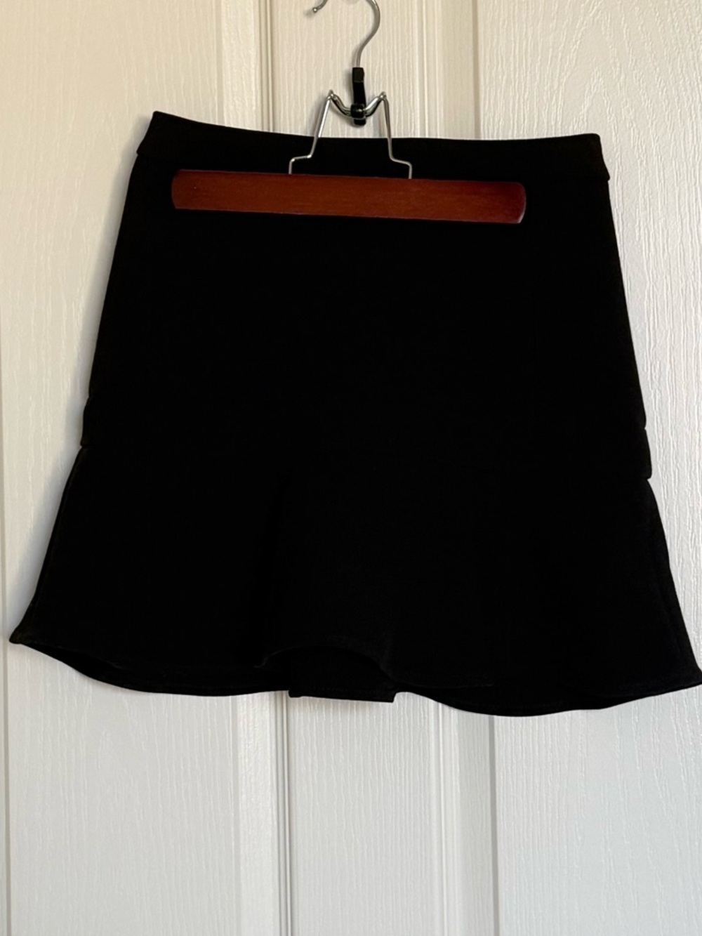 Express: Black A-Line Flared Mini Skirt - Size 00